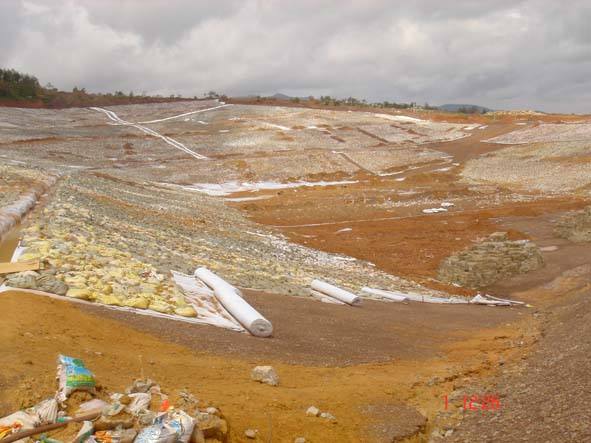 角砾为主地质区水库基层土工膜如何施工